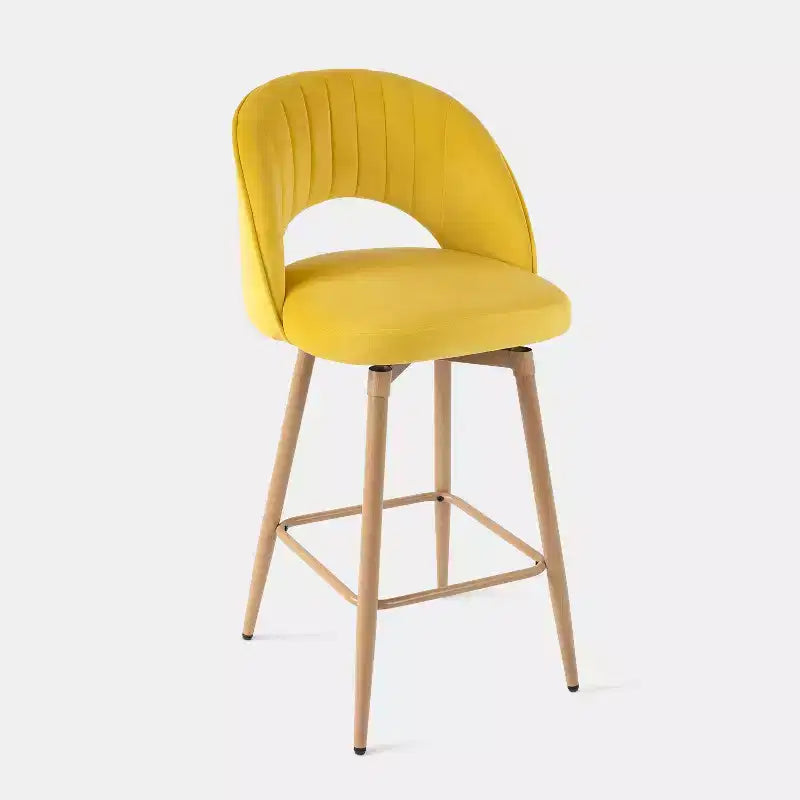 Sgabelli da bar girevoli in velluto ad altezza bancone con schienale curvo e gambe effetto legno, set da 3, seduta 44,5L x 40P cm