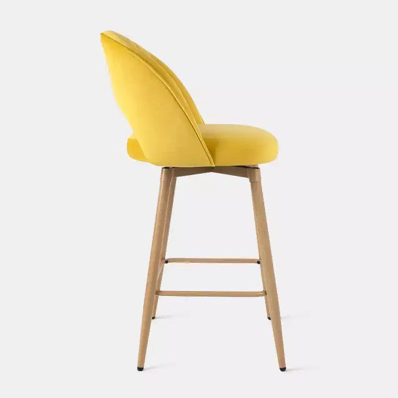 Sgabelli da bar girevoli in velluto ad altezza bancone con schienale curvo e gambe effetto legno, set da 3, seduta 44,5L x 40P cm