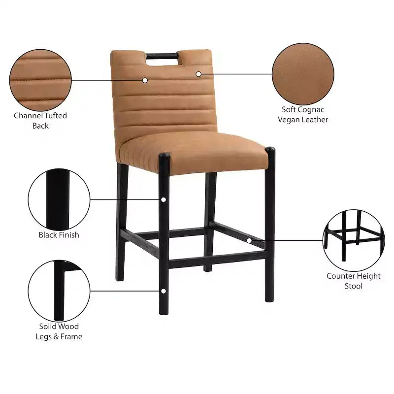 Sgabello da bancone in pelle vegana color cognac con design moderno, stile Aimee