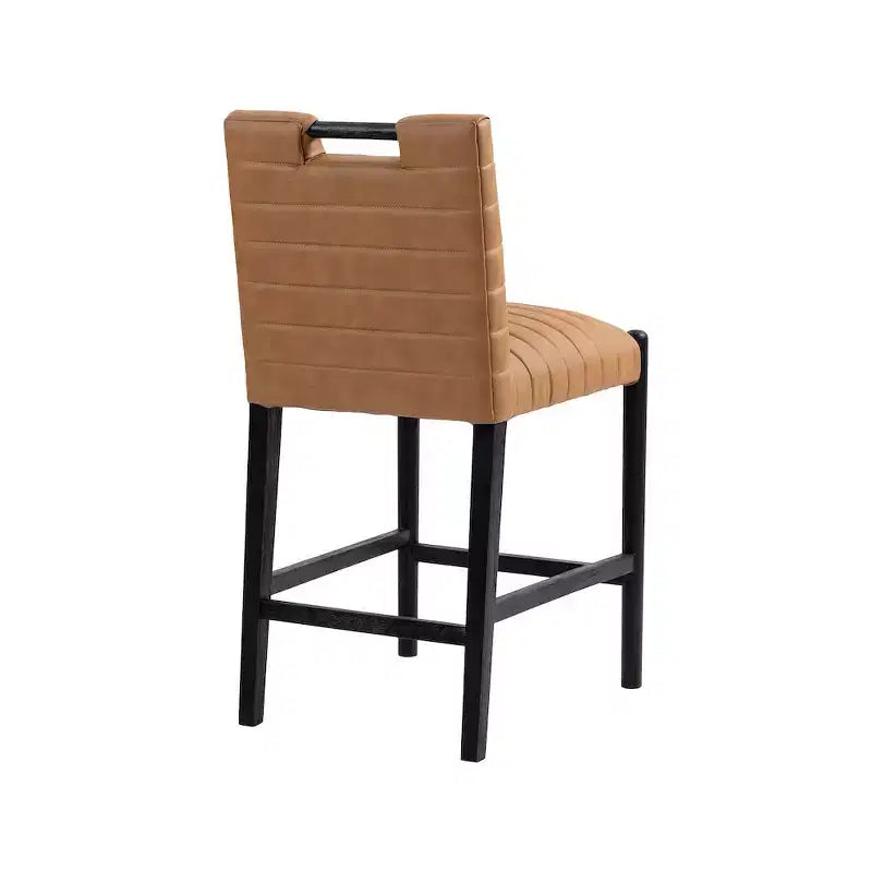 Sgabello da bancone in pelle vegana color cognac con design moderno, stile Aimee